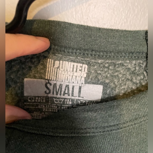 Green Indiana Sweatshirt Size Small - Picture 3 of 3